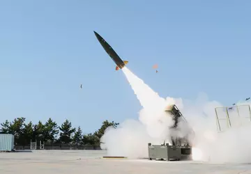 Republik Korea testet taktische 400-mm-KTTSM-Rakete mit ...