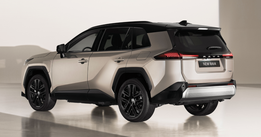Der neue Toyota RAV4 warnt vor Gefahren an Kreuzungen und schnell näherkommenden Fahrzeugen auf der Autobahn