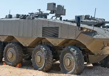 Israelische Armee setzt neue Eitan APCs ...
