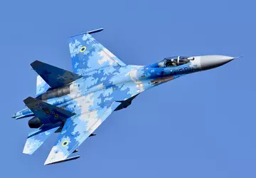 Ukrainischer Su-27-Kampfjet vernichtet russischen Marschflugkörper (Video)