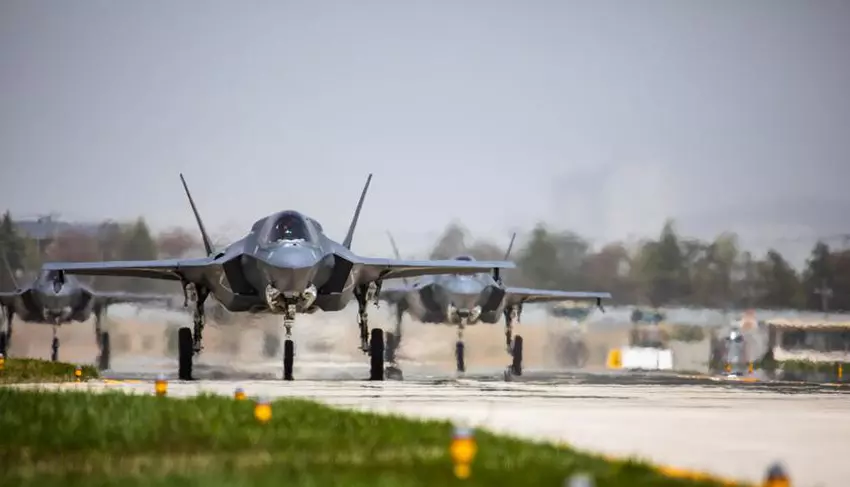 Lockheed Martin und GlobalFoundries vereinbaren die gemeinsame Produktion von Halbleitern für Verteidigungssysteme