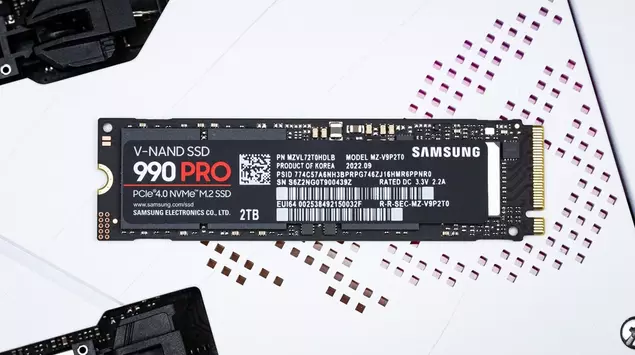 Ununterscheidbar: Gefälschte Samsung 990 PRO SSDs ...