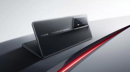 Das faltbare Premium-Smartphone Honor Magic V2 RSR von Porsche Design kommt in Europa für 2700 Euro in den Handel - 700 Euro teurer als das normale Magic V2