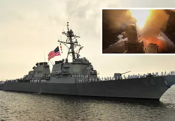 Der Zerstörer USS Carney der Arleigh ...