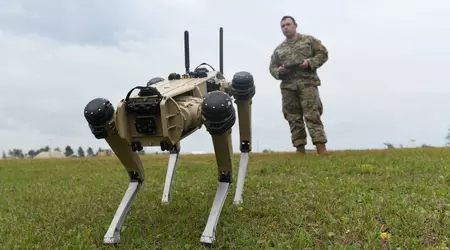 Die Vereinigten Staaten haben im Nahen Osten einen "Roboterhund" mit einem Gewehr auf dem Rücken getestet