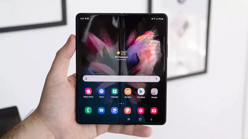 Samsung Galaxy Fold 3 biegsame Smartphones beginnen, Displays nach Ablauf der Garantie zu knacken