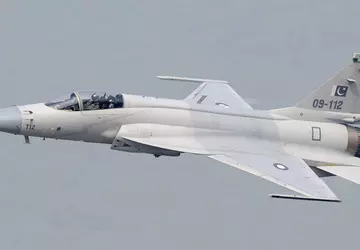 Irak will aufgerüstete chinesisch-pakistanische JF-17C Thunder-Kampfjets ...