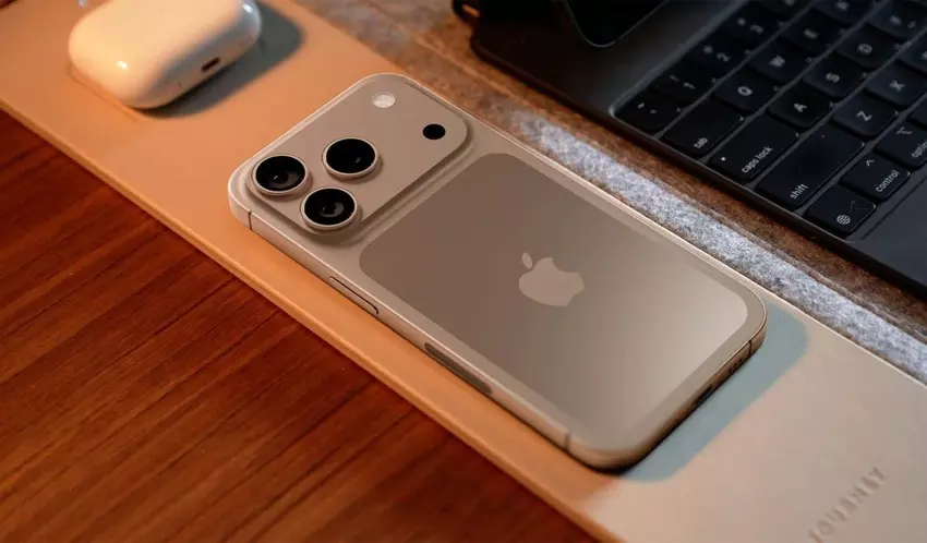 Ein Leak aus Korea hat bestätigt, dass Apple das iPhone 17 Pro und Pro Max mit einem 8-fachen optischen Zoom-Teleobjektiv ausstatten wird