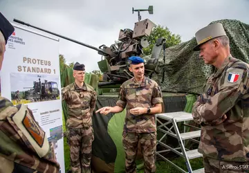 Frankreich rüstet nach den Erfahrungen der ...