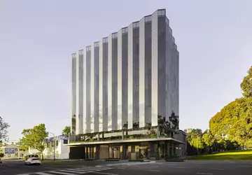 550 Spencer-Gebäude mit Solarfassade wird mehr ...