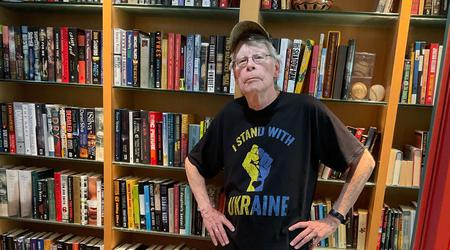 Stephen King bietet Musk an, 8 Dollar für seine "blaue Zecke" auf Twitter an Serhiy Prytulas Wohltätigkeitsfonds für die AFU zu spenden