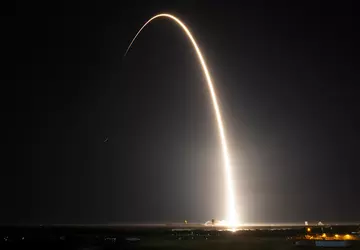Doppeltes Jubiläum: SpaceX führte 2023 seinen ...