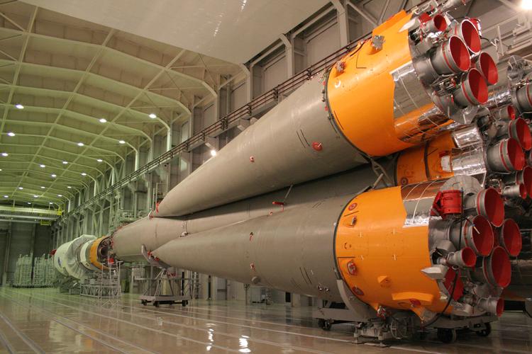 Russland schießt Militärsatelliten mit unbekanntem Auftrag ...