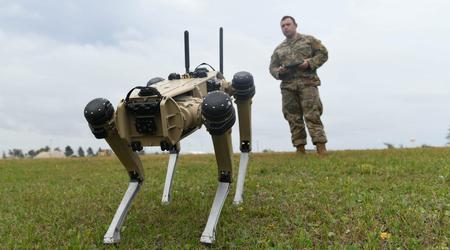 Die Vereinigten Staaten haben im Nahen Osten einen "Roboterhund" mit einem Gewehr auf dem Rücken getestet