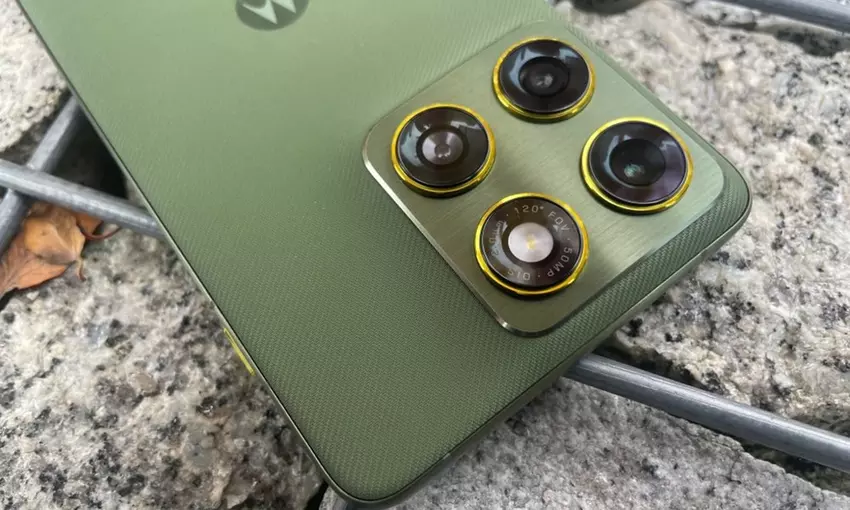 Leck Rendering des Edge 70 Ultra zeigt zusätzliche Details von Motorolas unveröffentlichtem Flaggschiff