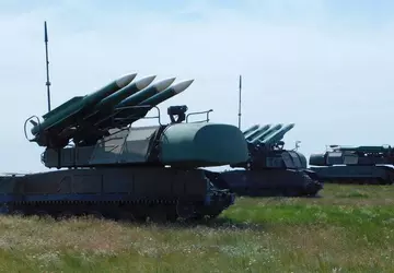 Russische Flugzeuge fürchten ukrainische Buk-Raketenabwehrsysteme und ...
