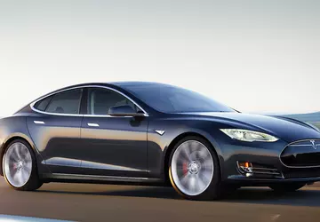 Tesla meldet tödlichen Unfall in Kalifornien, ...