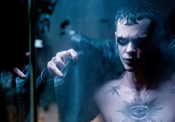 The Crow"-Remake: Der erste Trailer für ...