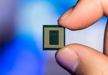 Apple wird der erste Kunde sein, ...