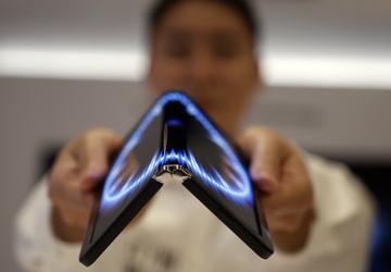 LG stellte biegsame Panels für Laptops ...