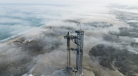 SpaceX zeigt spektakuläre Fotos des Starships auf der Super Heavy Rakete