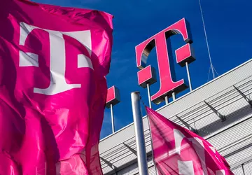 Nutzer berichten von großflächigen Ausfällen im ...