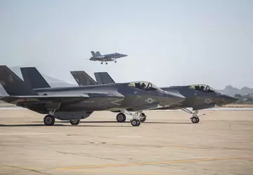 US Marine Corps bildet zweite Staffel ...