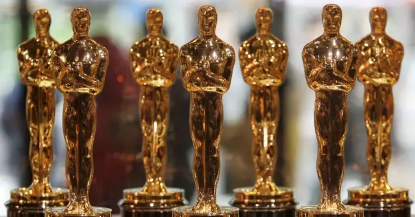 In der Spitze wurde die Oscar-Verleihung im Vereinigten Königreich von einer Million Menschen im Fernsehen verfolgt, während die durchschnittliche Zuschauerzahl bei 500 Tausend lag.