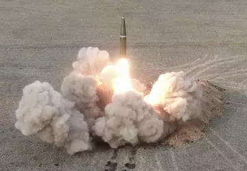 Kiew wurde von ballistischen Raketen angegriffen ...