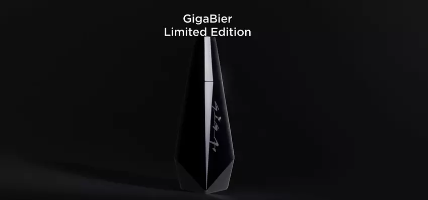 Tesla bringt GigaBier auf den Markt - drei beleuchtete Flaschen im Stil eines Cybertrucks für 89 €