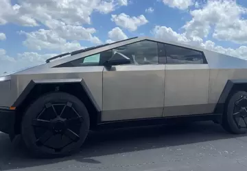 Tesla hat es sich anders überlegt, ...