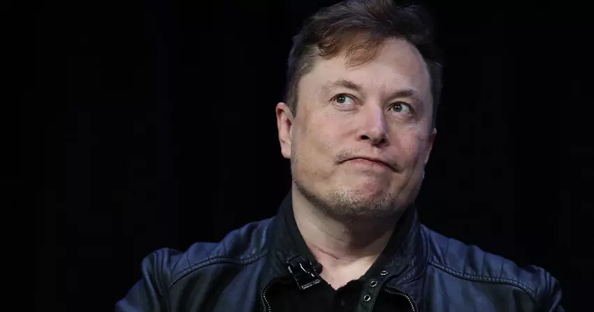 Nach den kontroversen Veröffentlichungen des Milliardärs auf Twitter könnten die US-Behörden die Unternehmen von Elon Musk auf die Einhaltung nationaler Sicherheitsinteressen überprüfen
