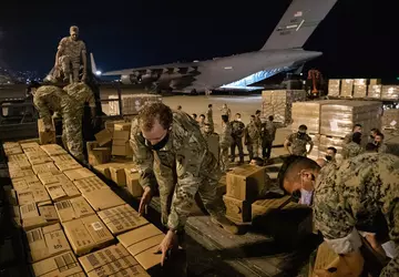 Die USA kündigen ein neues Militärhilfepaket ...