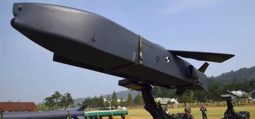 Deutschland wird TAURUS wegen der besonderen Reichweite - die Marschflugkörper können einen Gegner in einem Radius von 500 Kilometern zerstören - nicht an die Ukraine weitergeben