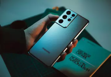 Samsung führt im Jahr 2021 mit ...