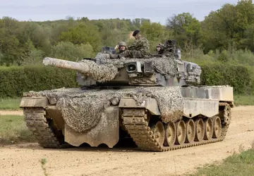 Die Schweiz wird 25 Leopard-2-Panzer an ...