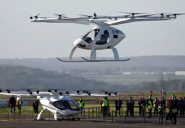 Volocopter-Flugkabine hob erstmals mit einem Passagier ...