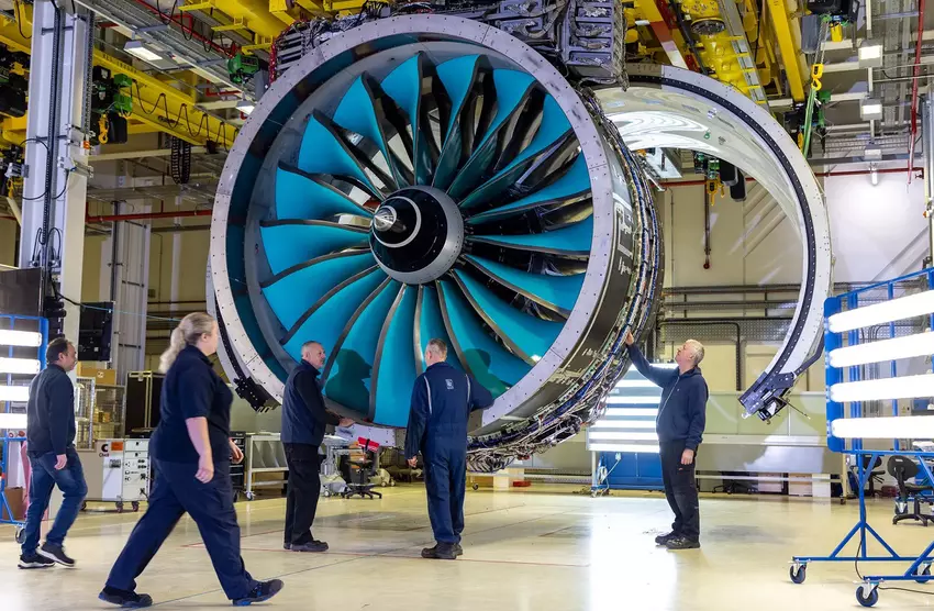Rolls-Royce hat das 67-MW-UltraFan-Triebwerk getestet, das mit sauberem SAF-Kraftstoff betrieben wird und Milliarden von Dollar an Kraftstoffkosten einsparen wird