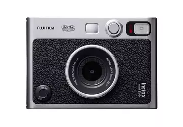 Fujifilm kündigt Instax Mini Evo Hybrid-Film/Digitalkamera ...