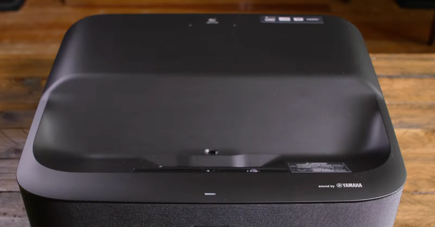 Epson EpiqVision LS300 ultra kurzdistanz beamer test