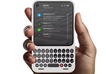 Vorgestellter Clicks Communicator — eine weitere ...
