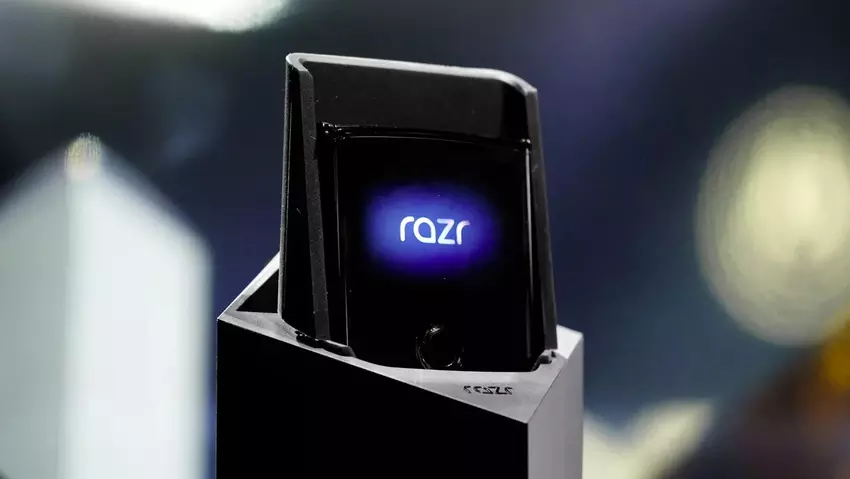Die Markteinführung des Moto Razr 2022 könnte sich verzögern