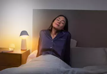 Philips Hue Twilight: eine intelligente Schreibtischlampe ...