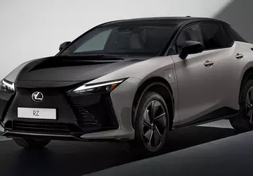 Lexus enthüllt die aktualisierte RZ (2025): ...