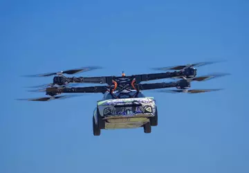 XPeng zeigte das fliegende Auto X3 ...