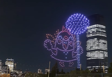 500 Drohnen inszenieren in New York ...