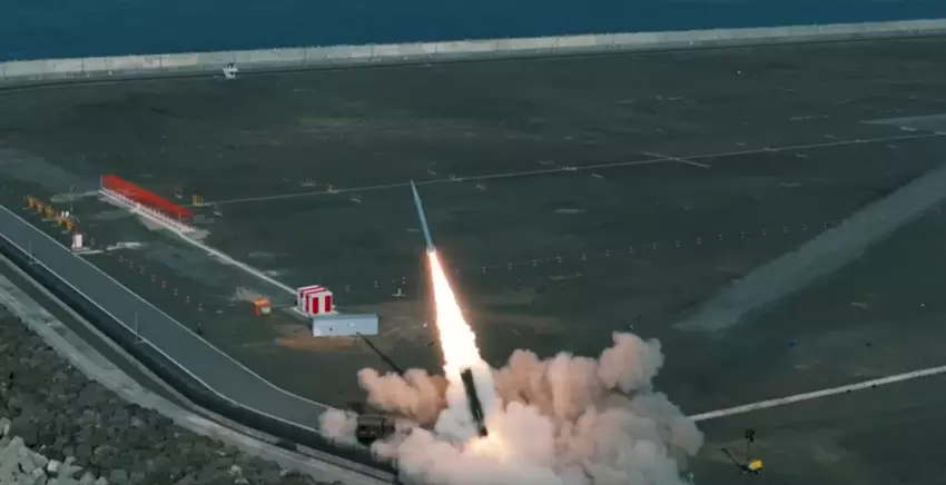 Die Türkei testet erfolgreich die ballistische Rakete Tayfun, die nun 560 km weit fliegen kann