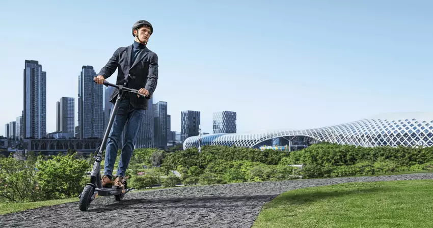 Xiaomi Electric Scooter 4 Ultra: ein doppelt gefederter Elektroroller mit einer Reichweite von bis zu 70 km für 1000 €