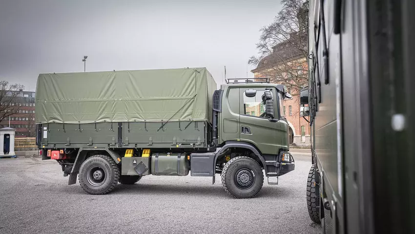 Pritschenwagen 6x6 mit Zelt und Hydroboard