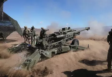 Ukrainische Streitkräfte reparieren M777-Haubitzen in Eigenregie ...